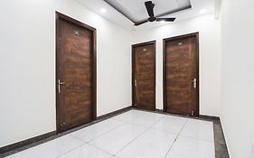 Collection O Green Leaf Residency